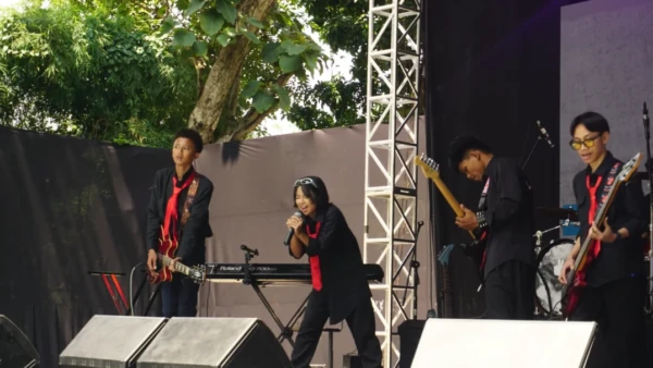 Lomba Band | Lazfest